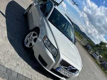 Авто Volvo V50 2011 № 7357433