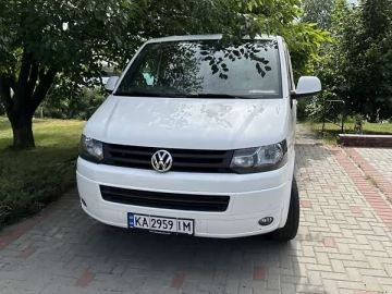 Авто Volkswagen Transporter 2015 № 7357908