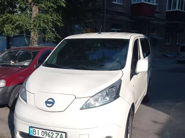 Авто Nissan E-Nv200 2015 № 7358049