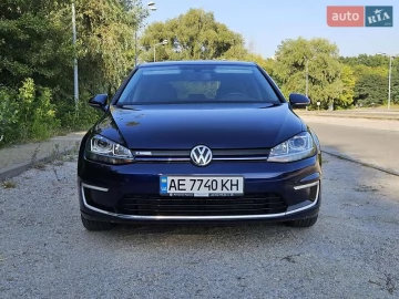 Авто Volkswagen E-Golf 2017 № 7358123