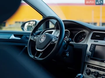 Авто Volkswagen Golf 2015 № 7358918