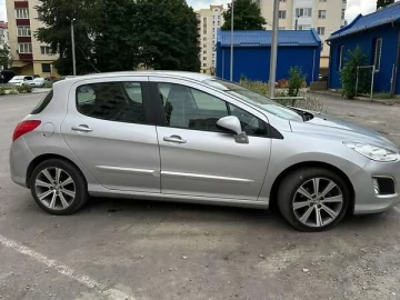 Авто Peugeot 308 2011 № 7359143
