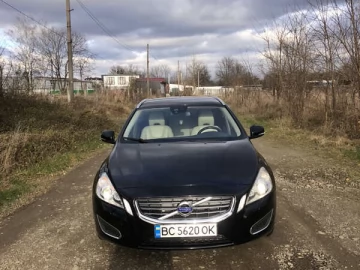 Авто Volvo V60 2010 № 7359193