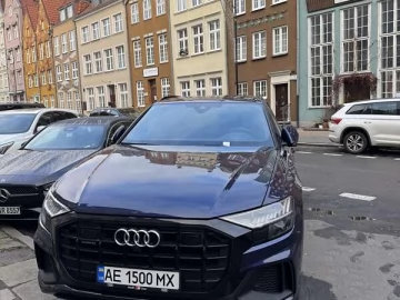 Авто Audi Q8 2020 № 7359375
