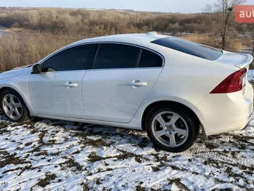 Авто Volvo S60 2015 № 7360470