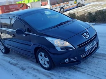 Авто Peugeot 5008 2011 № 7362376