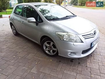Авто Toyota Auris 2011 № 7362774