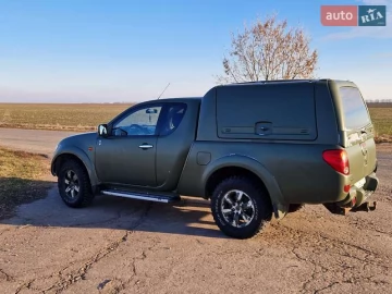 Авто Mitsubishi L 200 2009 № 7362788