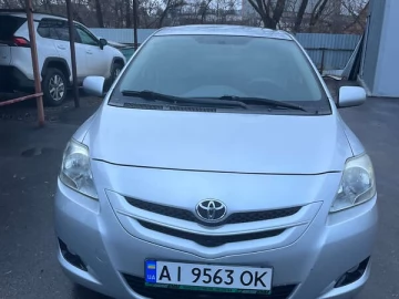 Авто Toyota Yaris 2006 № 7363822