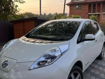 Авто Nissan Leaf 2012 № 7363826