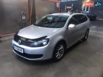 Авто Volkswagen Golf 2010 № 7363839