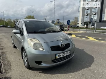 Авто Toyota Yaris 2007 № 7364876
