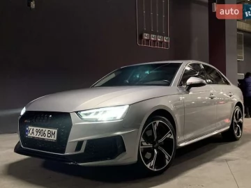 Авто Audi A4 2018 № 7365381