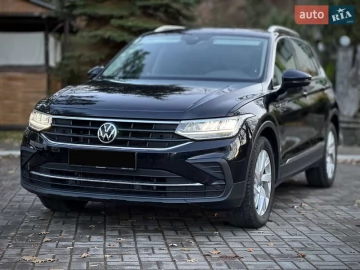 Авто Volkswagen Tiguan 2021 № 7365555