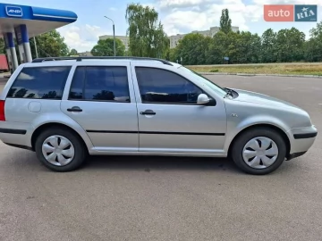 Авто Volkswagen Golf 2001 № 7365865
