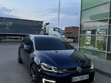 Авто Volkswagen E-Golf 2017 № 7366596