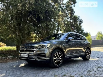 Авто Volkswagen Touareg 2022 № 7366901