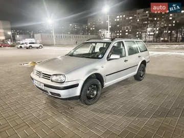Авто Volkswagen Golf 2001 № 7367136