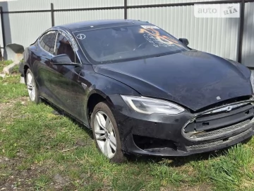Авто Tesla Model S 2015 № 7367341