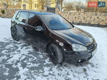 Авто Volkswagen Golf 2003 № 7368579