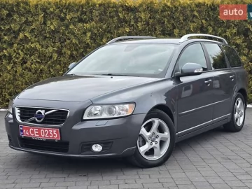 Авто Volvo V50 2012 № 7368875