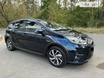 Авто Toyota Aqua 2017 № 7369100