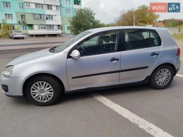 Авто Volkswagen Golf 2004 № 7369465