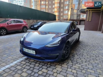 Авто Tesla Model 3 2018 № 7369571