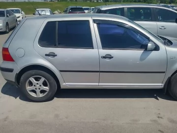 Авто Volkswagen Golf 2003 № 7369803