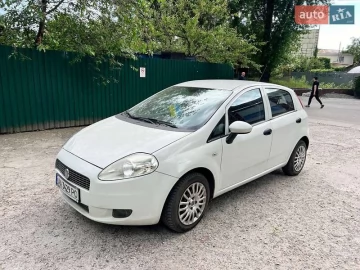 Авто Fiat Grande Punto 2011 № 7370018