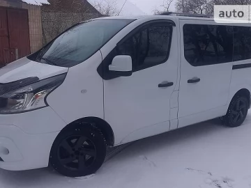 Авто Renault Trafic 2016 № 7370707