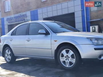 Авто Ford Mondeo 2002 № 7371010