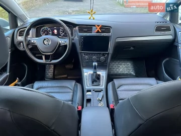 Авто Volkswagen E-Golf 2018 № 7371591