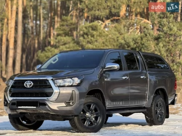 Авто Toyota Hilux 2022 № 7372138