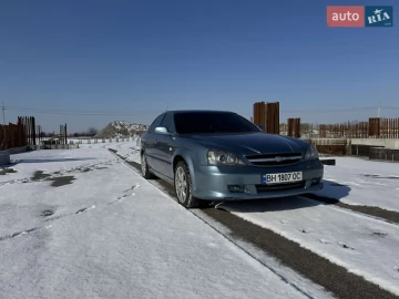 Авто Chevrolet Evanda 2005 № 7372176