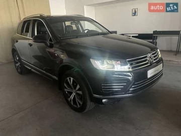 Авто Volkswagen Touareg 2015 № 7372434