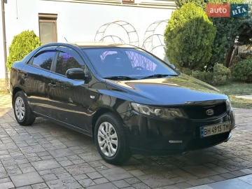 Авто KIA Cerato 2009 № 7372899
