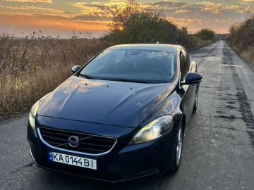 Авто Volvo V40 2013 № 7374630