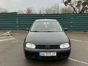 Авто Volkswagen Golf 1999 № 7374964