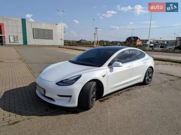 Авто Tesla Model 3 2020 № 7375395