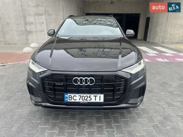 Авто Audi Q8 2021 № 7375587