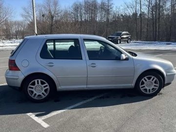Авто Volkswagen Golf 2000 № 7375777