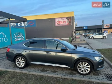 Авто Skoda Superb 2020 № 7376149