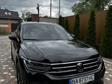 Авто Volkswagen Tiguan 2021 № 7376257