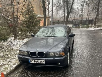 Авто BMW 5 Series 2002 № 7376432