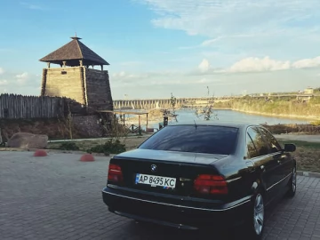 Авто BMW 5 Series 2001 № 7376469