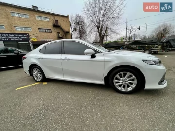Авто Toyota Camry 2023 № 7377280