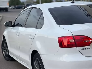 Авто Volkswagen Jetta 2014 № 7379277