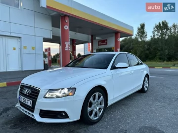 Авто Audi A4 2010 № 7379405
