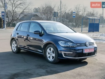 Авто Volkswagen E-Golf 2017 № 7379717